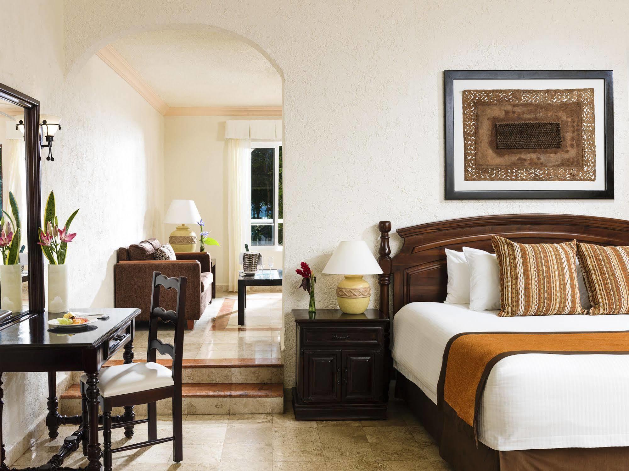 El Dorado Seaside Suites Catamaran, Cenote & More Inclusive (Adults Only) Xpu Ha Exterior photo